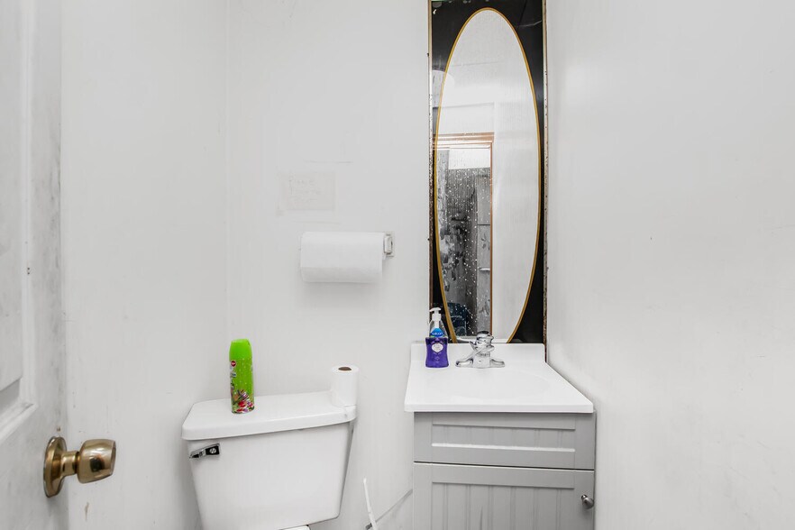 More Photos Of 2849 Fulton St, Brooklyn Storefront For Lease