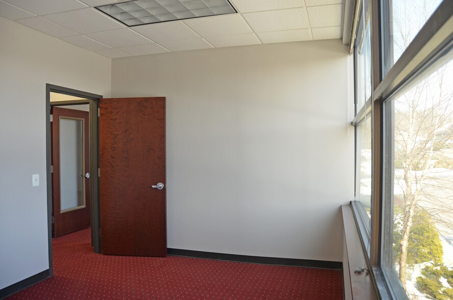 Primary Photo Of 2445 Kuser Rd, Hamilton Office For Lease