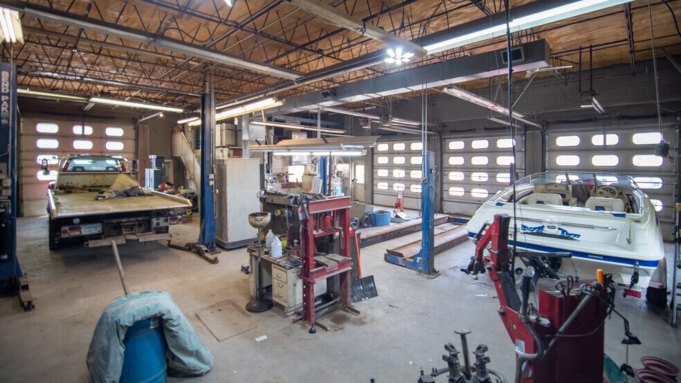 More Photos Of 900 Shields Ave, Wabasha General Retail For Sale