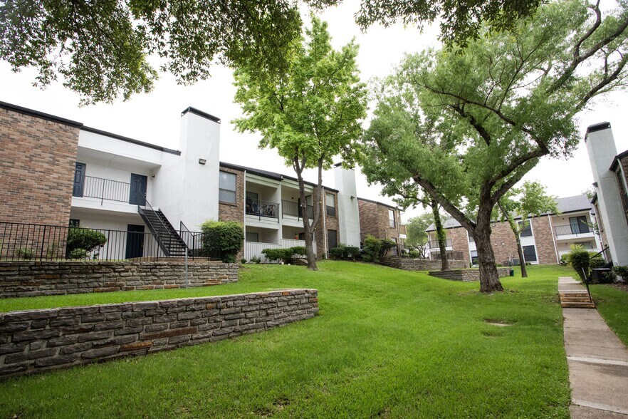 More Photos Of 4328 Duck Creek Dr, Garland Apartments For Sale
