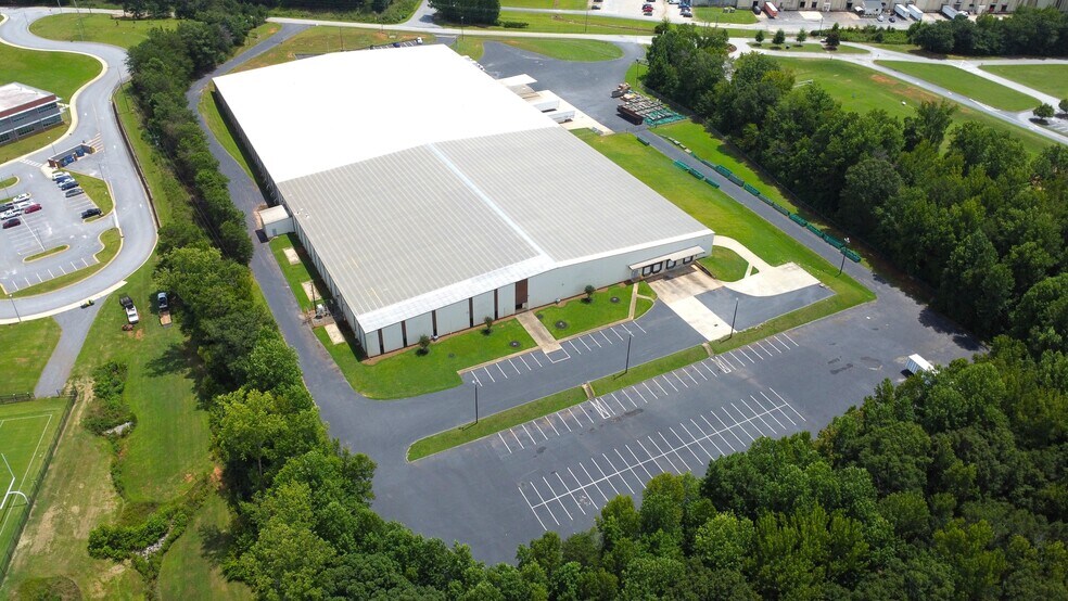 More Photos Of 160 Lincoln School Rd, Spartanburg Warehouse For Lease