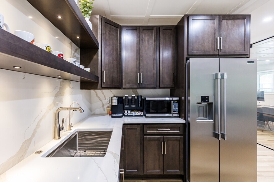 More Photos Of 3450 Ellicott Center Dr, Ellicott City Medical For Lease