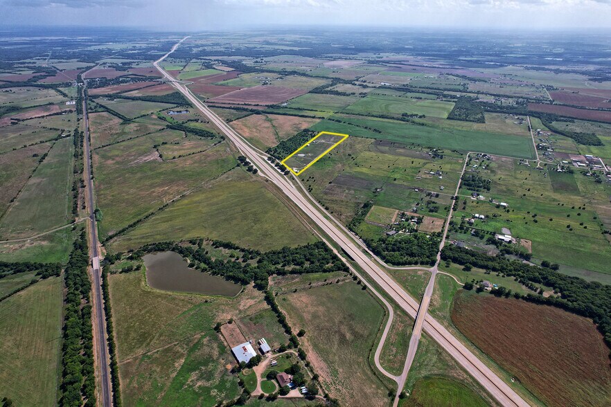 More Photos Of 6882 N Interstate Highway 35 E, Waxahachie Land For Lease