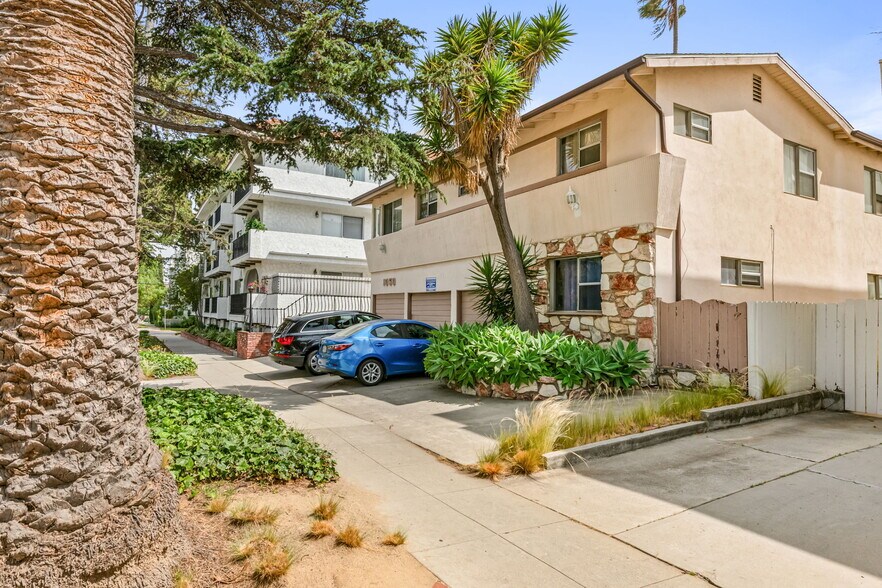 More Photos Of 1050 12th St, Santa Monica Apartments For Sale