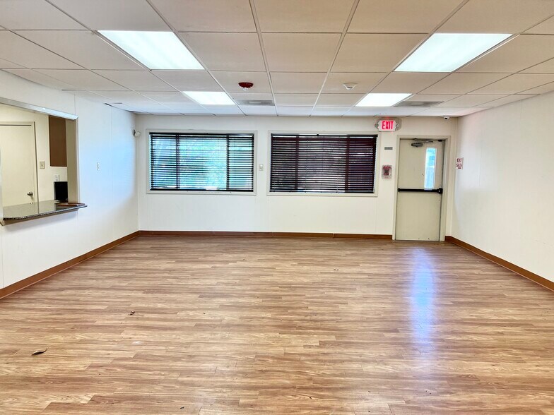 More Photos Of 6912 Ohio Dr, Plano Daycare Center For Sale