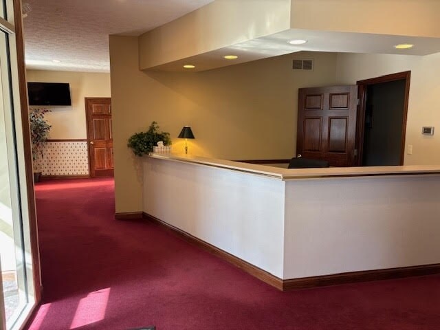 More Photos Of 1081 N University Blvd, Middletown Office For Lease