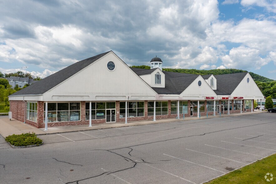 More Photos Of 176 Windsor Hwy, New Windsor Township Unknown For Lease