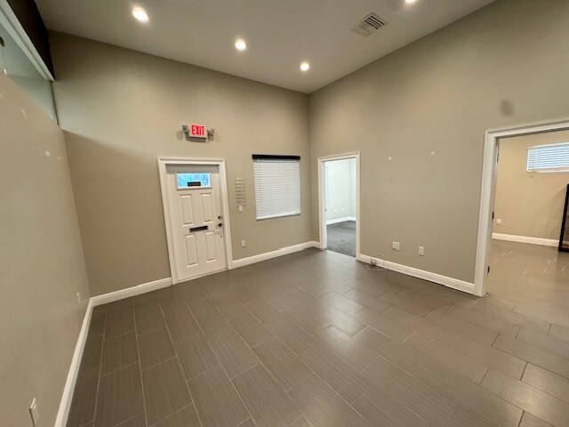 More Photos Of 5321 1st Ave S, Saint Petersburg Office Residential For Sale