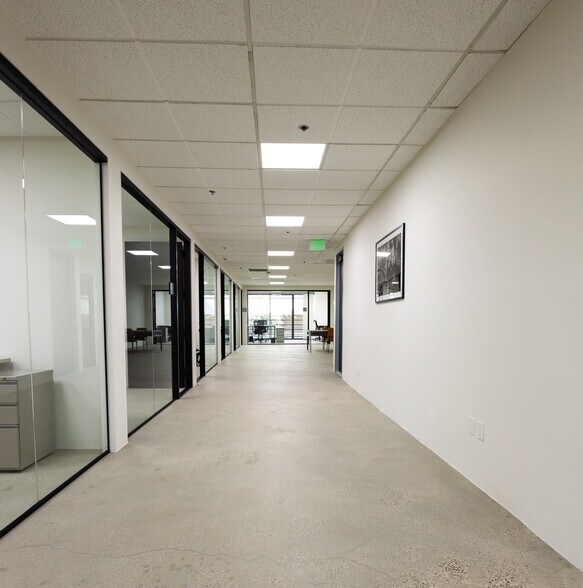 More Photos Of 1964 Westwood Blvd, Los Angeles Coworking Space