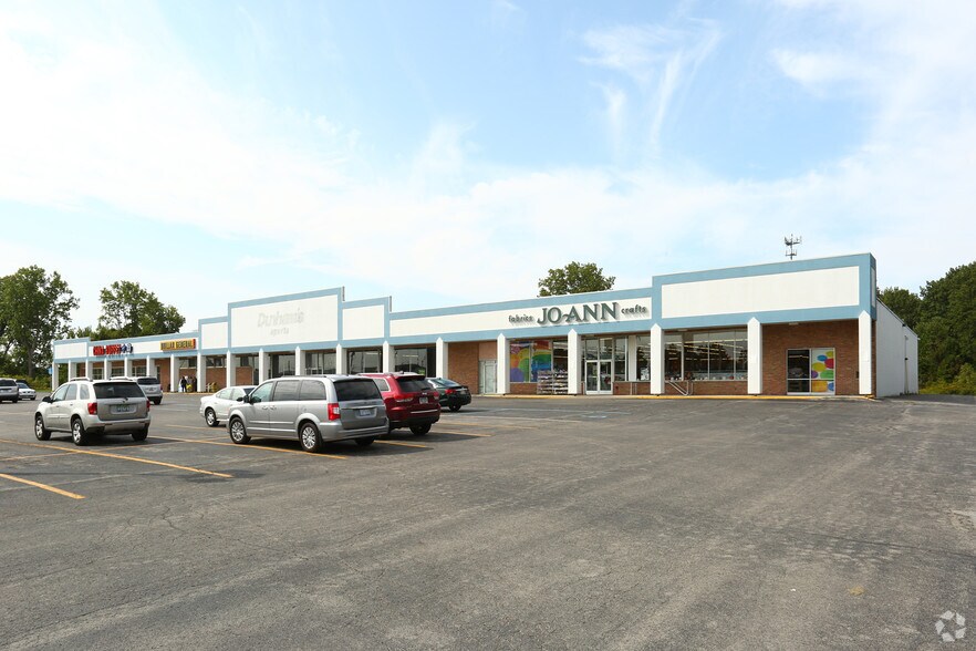 More Photos Of 1118-2584 S Main St, Adrian Unknown For Lease