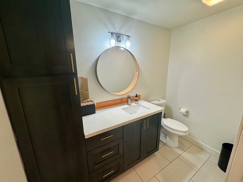 More Photos Of 51 E Monterey Way, Phoenix Medical For Lease