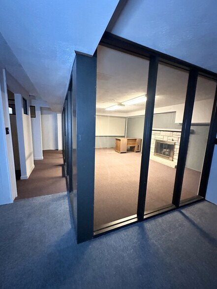 More Photos Of 2600 N Park Rd, Connersville Flex For Sale