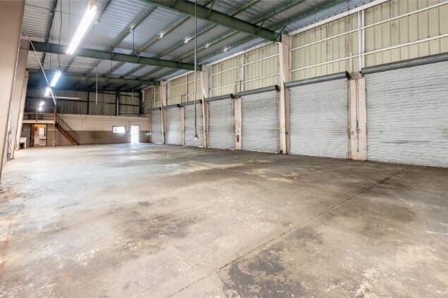More Photos Of 12477 66th Street North, Largo Auto Repair For Lease