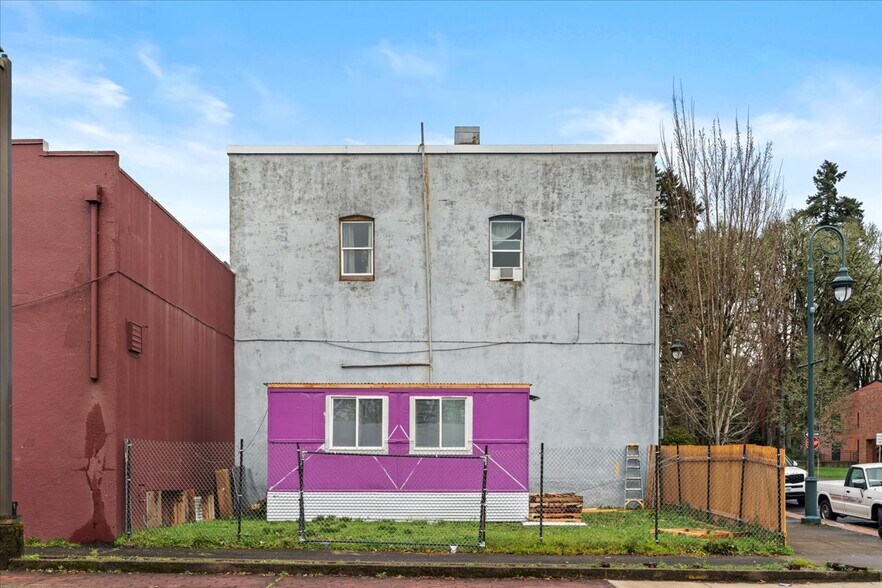 More Photos Of 2038 Pacific Ave, Forest Grove Storefront Retail Office For Sale