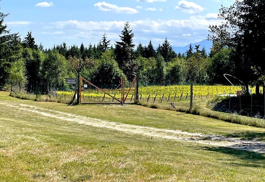 More Photos Of 1673 Woodland Dr, Port Townsend Winery Vineyard For Sale