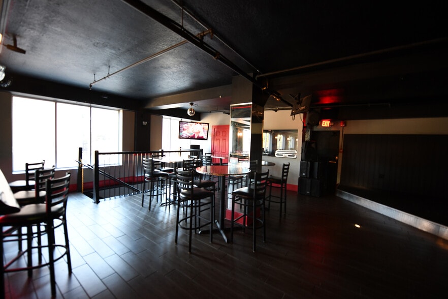 More Photos Of 327 Main St, Greenwood Office For Sale