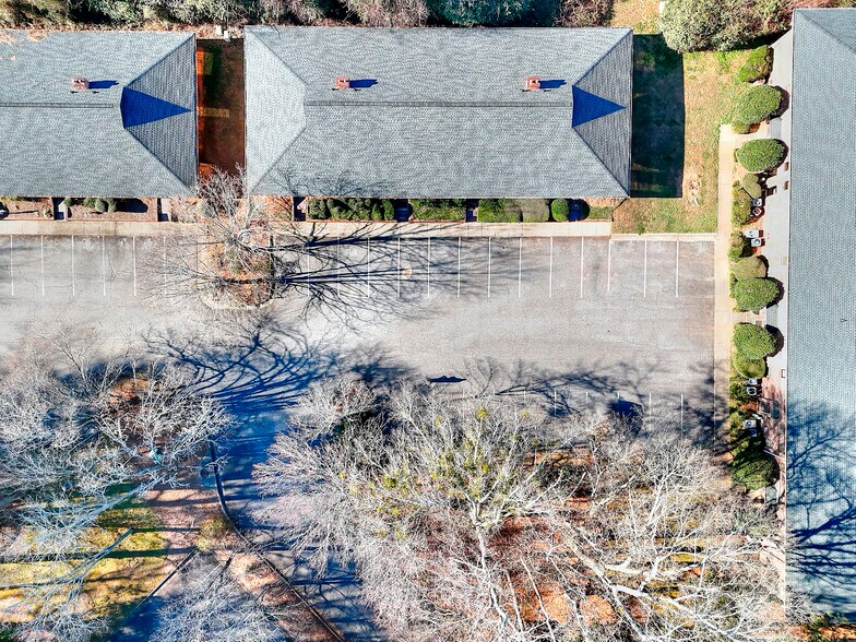 More Photos Of 11205 Alpharetta Hwy, Roswell Office Residential For Lease