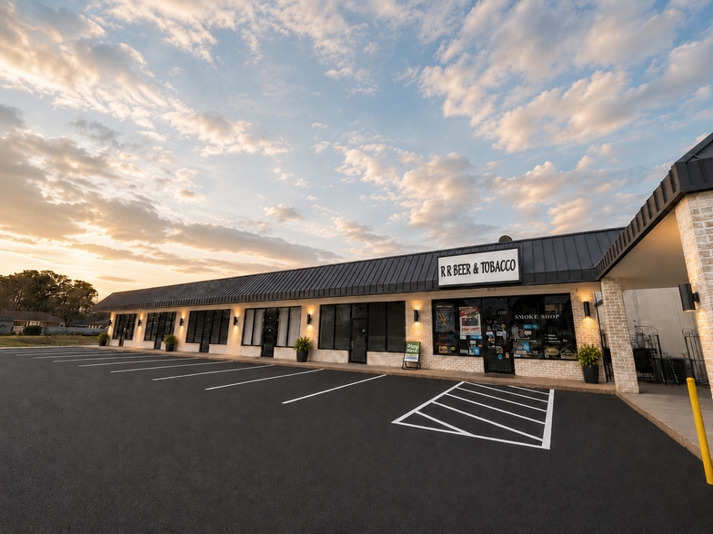 More Photos Of 1761 N Main St, Summerville Unknown For Lease