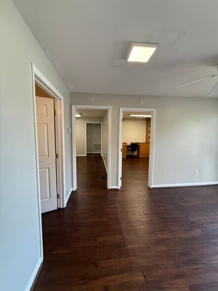 More Photos Of 304 E Washington St, Mebane Medical For Lease
