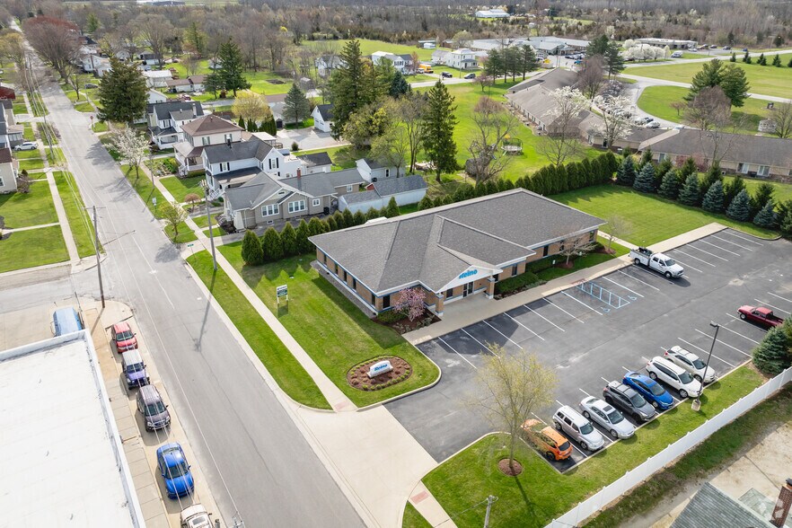 More Photos Of 117 E Yeasting St, Gibsonburg Office For Sale