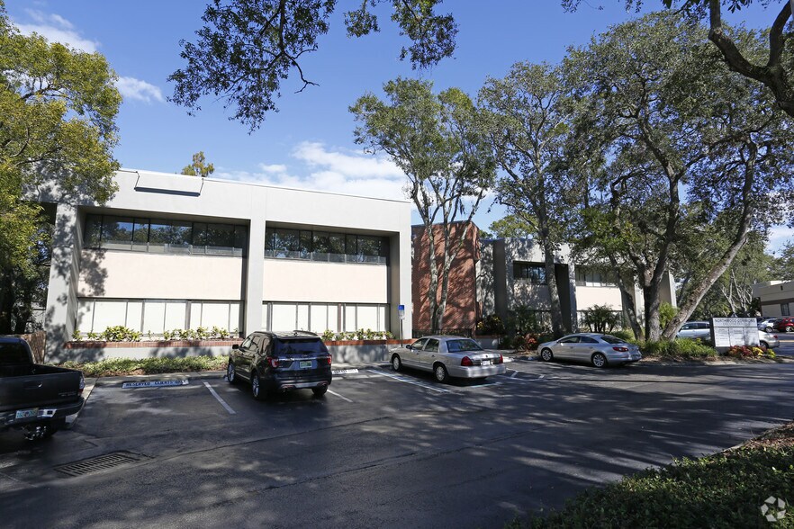 More Photos Of 2454 N McMullen Booth Rd, Clearwater Loft Creative Space For Lease