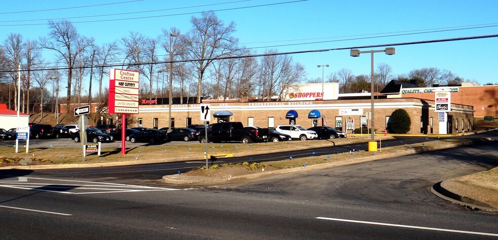 More Photos Of 1667 Crofton Ctr, Crofton Medical For Lease