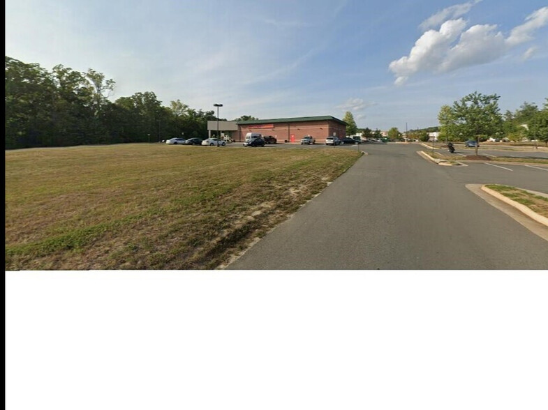 Primary Photo Of 17135 Wayside Dr, Dumfries Land For Lease