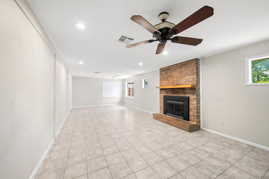 More Photos Of , Huntsville Industrial For Sale