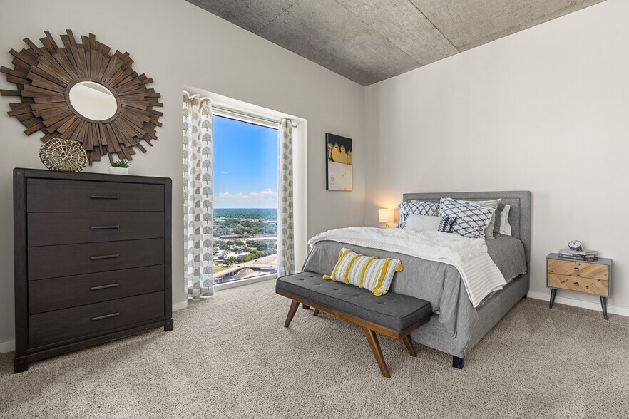 More Photos Of 5927 Almeda Rd, Houston Apartments For Lease
