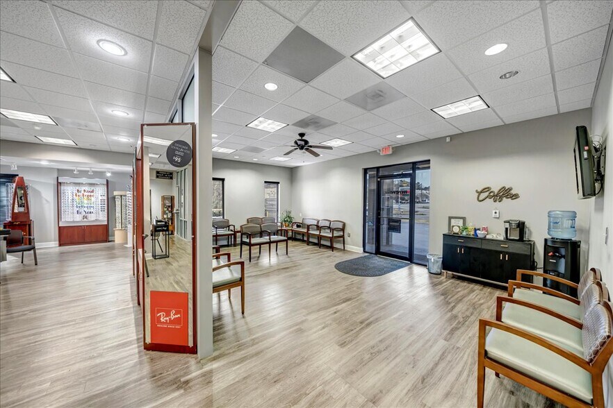 More Photos Of 3801 Northside Dr, Macon-Bibb Medical For Sale