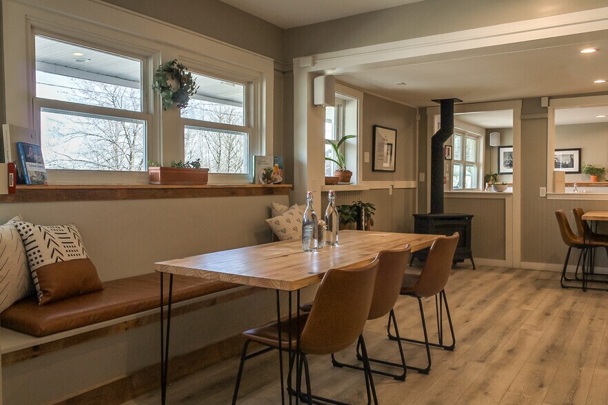 More Photos Of 424 Walnut Hill Rd, North Yarmouth Restaurant For Sale
