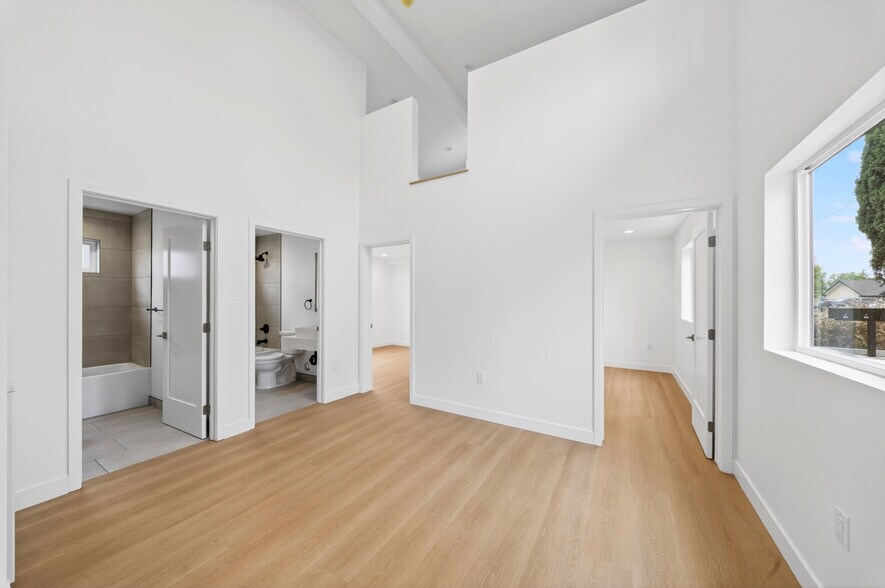 More Photos Of 337-343 N Magnolia St, Orange Apartments For Sale