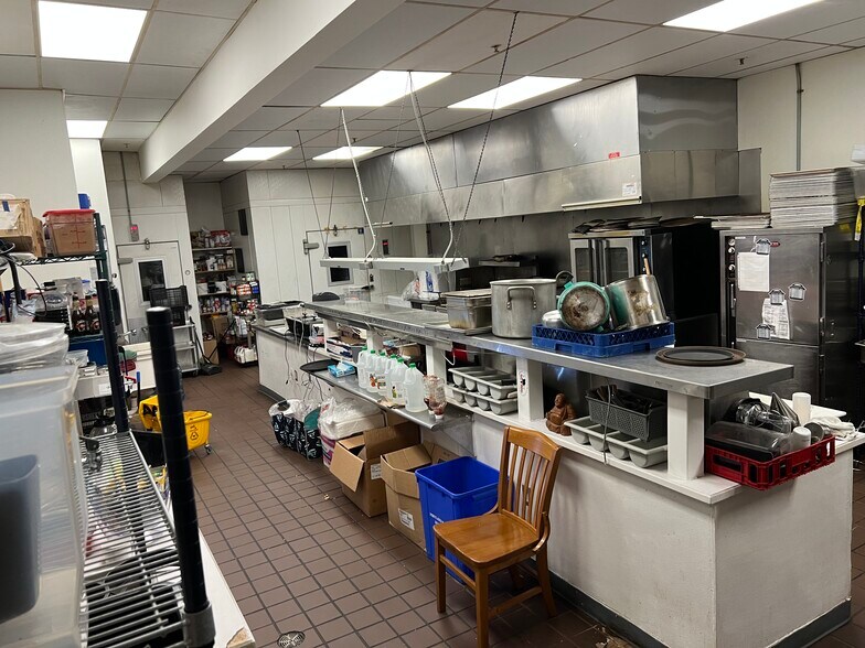 More Photos Of 77 Free St, Portland Restaurant For Lease