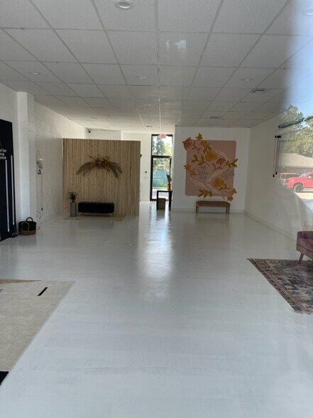 More Photos Of 6530-6534 NW 36th St, Bethany Storefront Retail Office For Sale