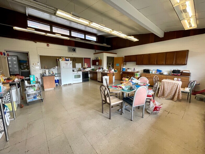 More Photos Of 804 S Purdum St, Kokomo Schools For Sale