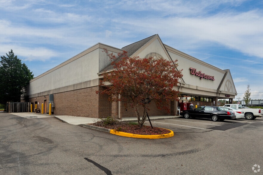 More Photos Of 4720 Nine Mile Rd, Richmond Drugstore For Sale