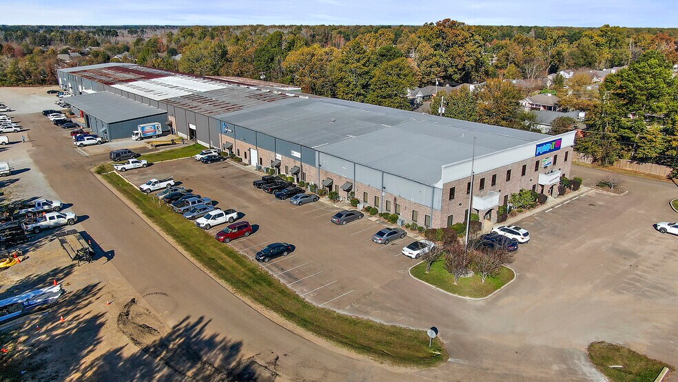 Primary Photo Of 1576 Old Fannin Rd, Brandon Warehouse For Lease