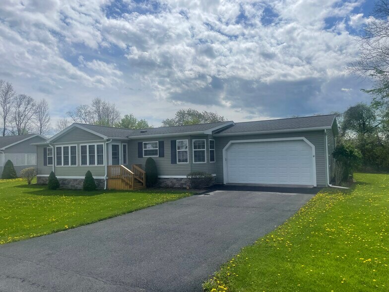 More Photos Of New York 96, Waterloo Town Manufactured Housing Mobile Home Park For Sale