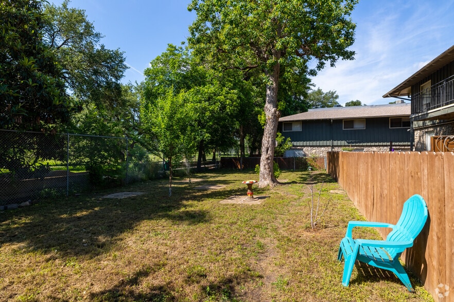 More Photos Of 7314-100 Oak Manor Dr, San Antonio Apartments For Sale