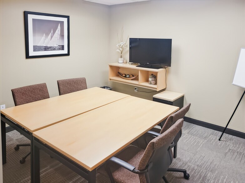 More Photos Of 7280 NW 87th St, Kansas City Coworking Space
