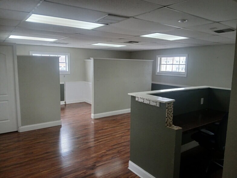 More Photos Of 38799 US Highway 19 N, Tarpon Springs Storefront Retail Office For Sale