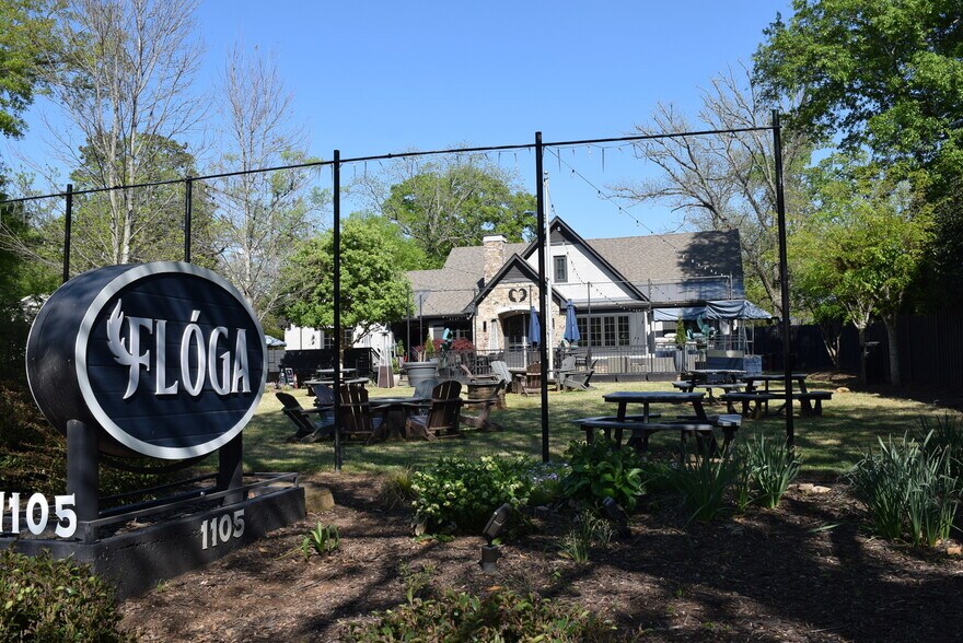 More Photos Of 1105 Canton St, Roswell Restaurant For Sale