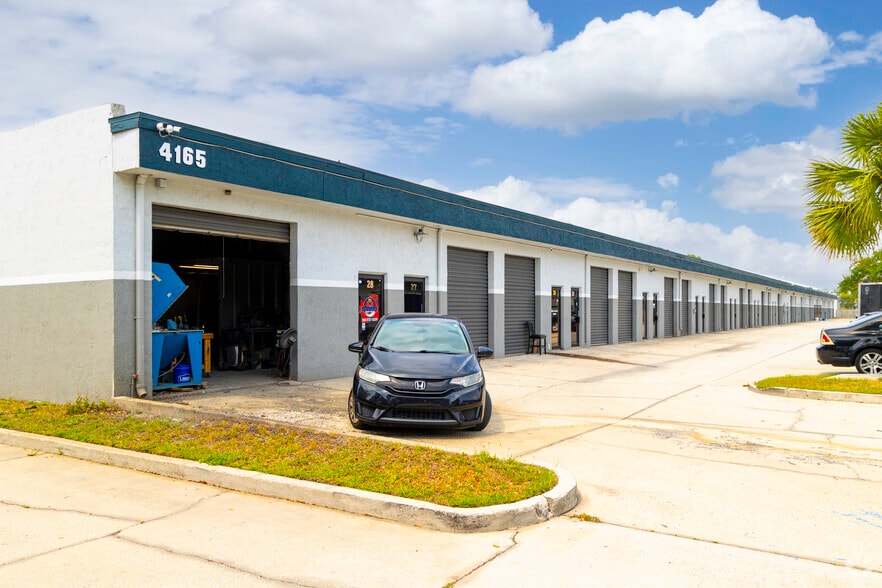 More Photos Of 4155 Dow Rd, Melbourne Unknown For Lease