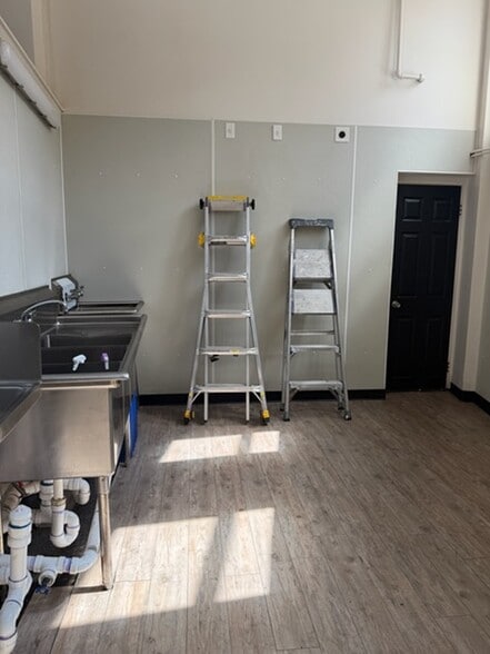 More Photos Of 100 Fountain St, Providence Apartments For Lease