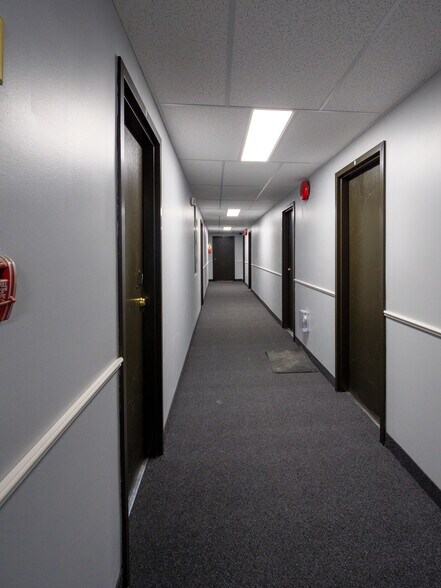 More Photos Of 585 Mill St, Windsor Apartments For Sale