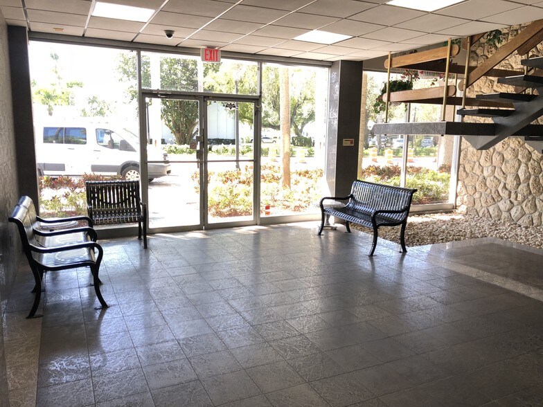 More Photos Of 2514 Hollywood Blvd, Hollywood Office Residential For Lease