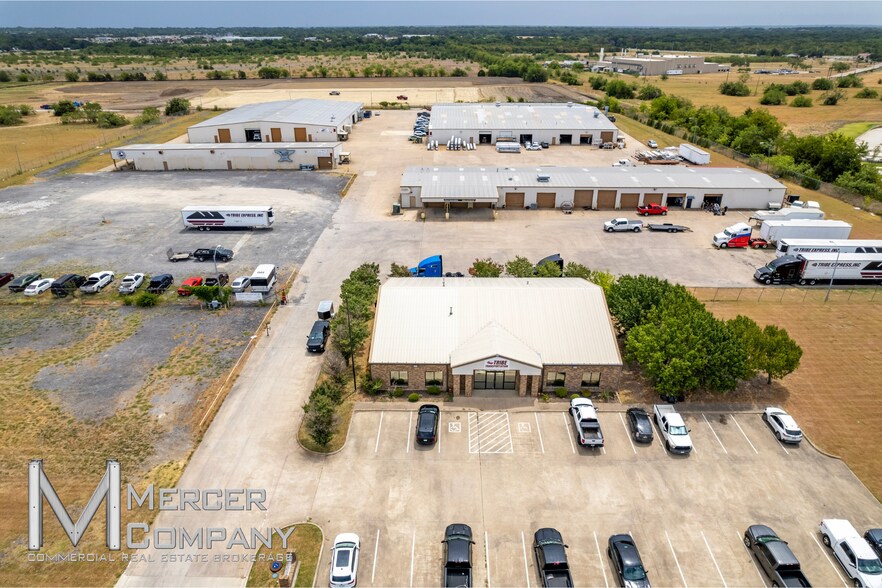 More Photos Of 225 Metro Dr, Terrell Unknown For Lease
