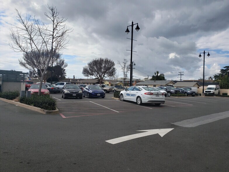 More Photos Of 16623 Bellflower Blvd, Bellflower Storefront For Sale