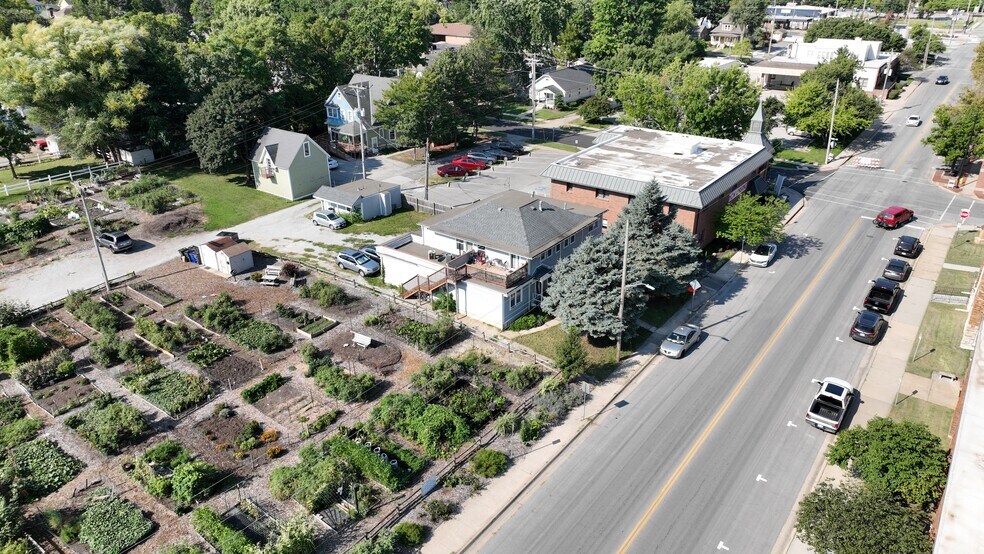 More Photos Of 209 E Loula St, Olathe Apartments For Sale