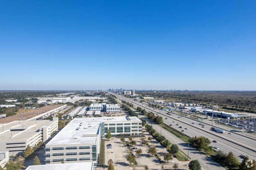 More Photos Of 17220 Katy Fwy, Houston Office For Lease